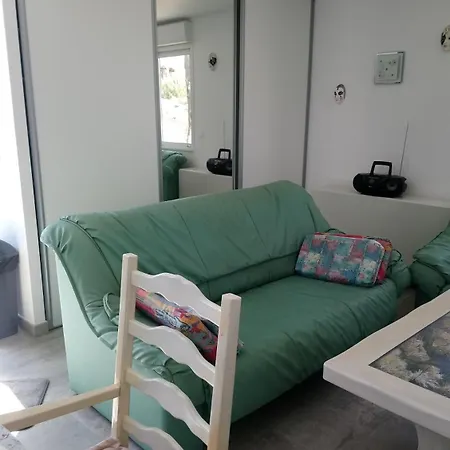 בית נופש Chez Chris Et Marie *