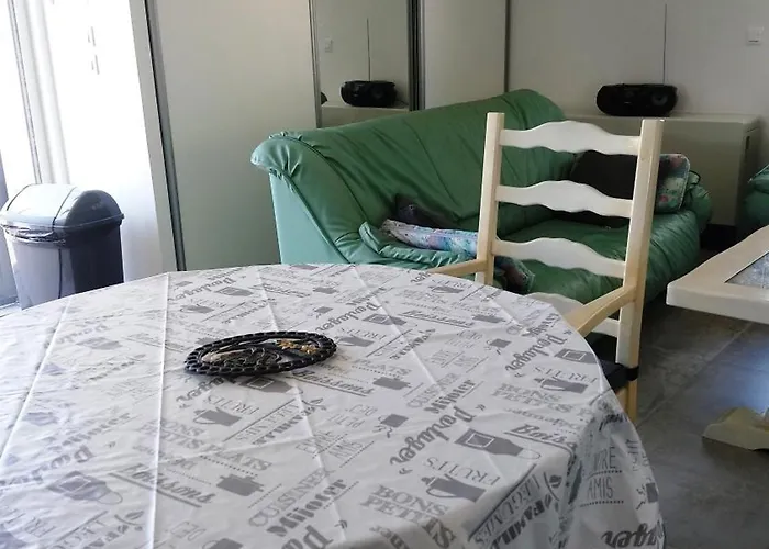 Chez Chris Et Marie * Les Mages